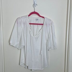 Elegant White Women's Blouse with Puff Sleeves